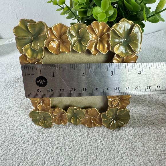 Ashleigh Manor Enameled Plumeria Flowers Photo Picture Frame - Picture 3 of 8